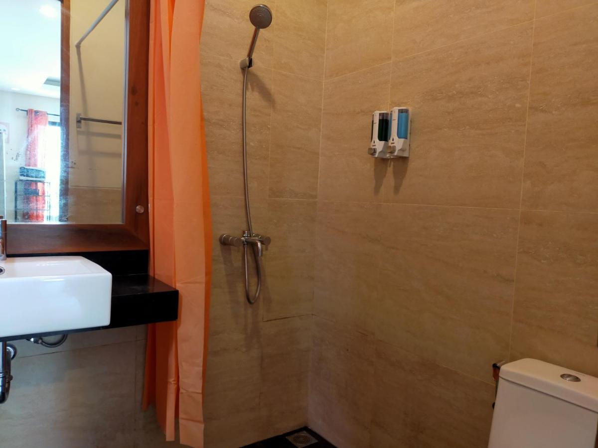 Vimala Hill Villa And Resort - 3 Bedrooms Bogor Buitenkant foto